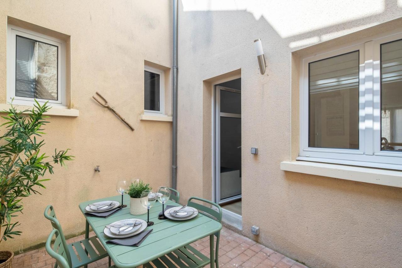 פואטייה Maison De Ville En Plein Centre Avec Terrasse מראה חיצוני תמונה